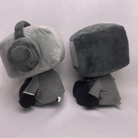 Skibidi Toilet Mystery Doll Plush Bundle, TV Monitor Head & speaker man - Picture 4 of 6